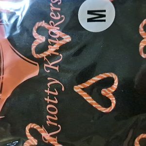 Knotty Knickers panties 1 pair medium Valentine hearts NIB